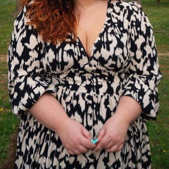 BRAND NEW NWT Black & Cream Long Sleeve Maxi Dress 3XL (18) - Picture 6 of 11